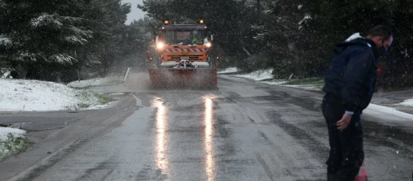 «Λέανδρος»: Έκλεισαν την Εθνική Οδό Αθηνών - Λαμίας για τα οχήματα άνω των 3,5 τόνων